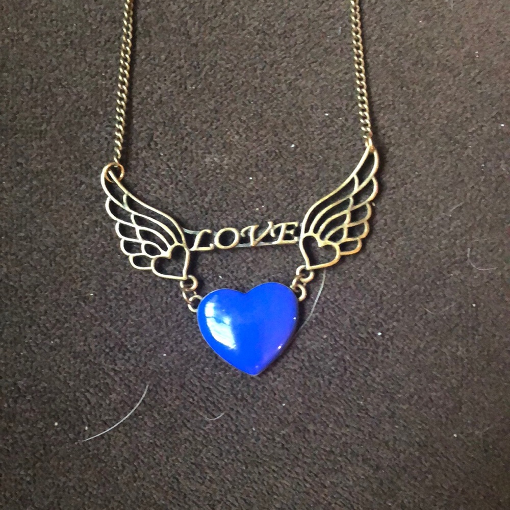 Love heart necklace